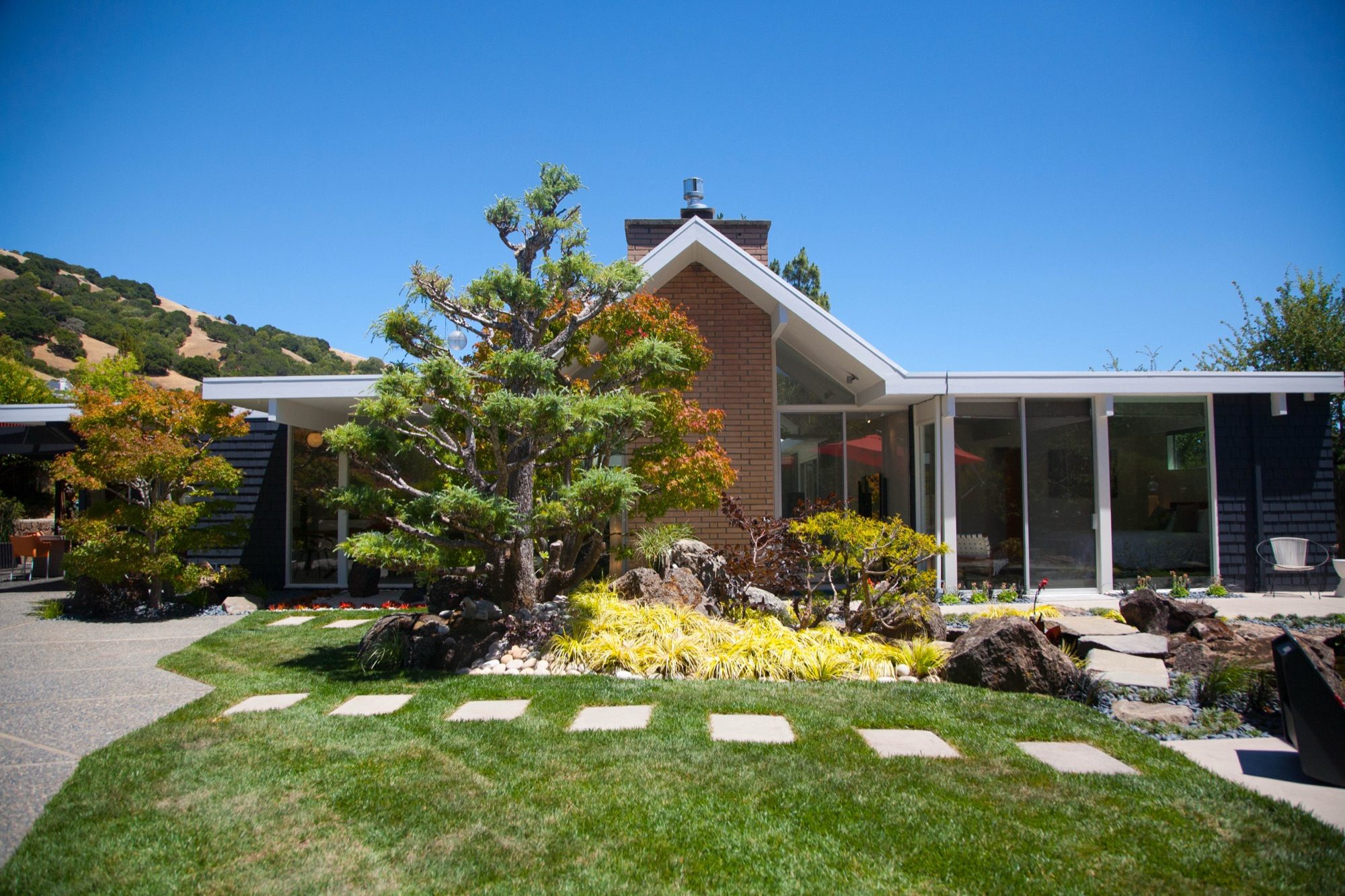 Pikes Peak garden in Marin County by Monarch Gardens, photo 4 of 18